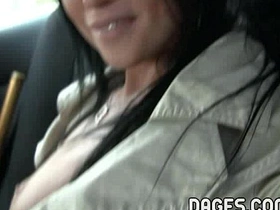 Amateur girlfriend bares it all in the car and enjoys it