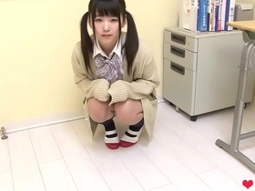 A Japanese girl in a kimono with upskirt and tsuna action