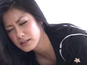 Kyoka Ishiguro's seductive solo performance in her naughty school uniform